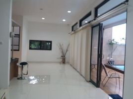 5 Bedroom Villa for sale in Lakarsantri, East Jawa, Lakarsantri, Surabaya, East Jawa, Indonesia