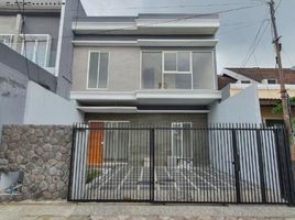 3 Habitación Villa en venta en Tambaksari, East Jawa, Tambaksari