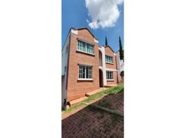 Villa 4 chambre à vendre à Envigado, Antioquia, Envigado