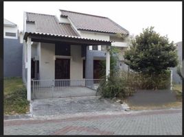 Villa 4 chambre à vendre à Lakarsantri, East Jawa, Lakarsantri