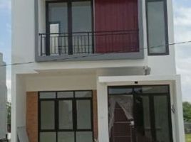 3 Kamar Vila for rent in East Jawa, Mulyorejo, Surabaya, East Jawa