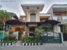 5 Habitación Villa en venta en Taman, Sidoarjo, Taman