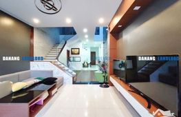 Сдаётся дом, 3 спальни, 125 м², Ngũ Hành Sơn