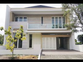 5 Bedroom House for sale in Dukuhpakis, Surabaya, Dukuhpakis