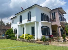 4 침실 주택을(를) Tepoztlan, 모렐 로스에서 판매합니다., Tepoztlan