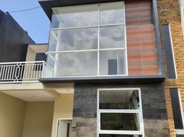 2 Bedroom House for sale in Dukuhpakis, Surabaya, Dukuhpakis