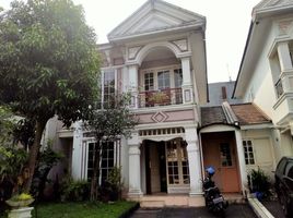 3 Kamar Vila for sale in Cipondoh, Tangerang, Cipondoh