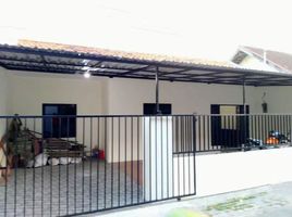 4 Bedroom House for sale in Siloam Hospitals Surabaya, Gubeng, Gubeng