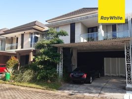 5 Schlafzimmer Villa zu verkaufen in Lakarsantri, East Jawa, Lakarsantri