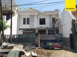 4 Bedroom House for sale in Wonocolo, Surabaya, Wonocolo