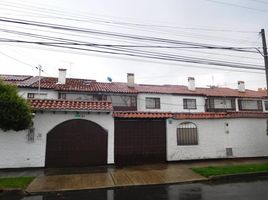 6 Bedroom Villa for sale in Templo Bogotá Colombia, Bogota, Bogota