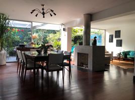 4 Bedroom House for sale in Bogota, Cundinamarca, Bogota