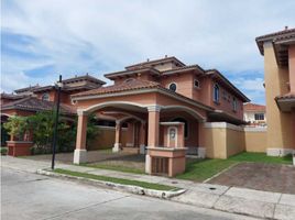 4 Habitación Casa en venta en Ciudad de Panamá, Panamá, Juan Díaz, Ciudad de Panamá