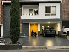 5 Habitación Casa en venta en Envigado, Antioquia, Envigado