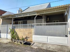 4 Kamar Rumah for rent in Indonesia, Dukuhpakis, Surabaya, East Jawa, Indonesia