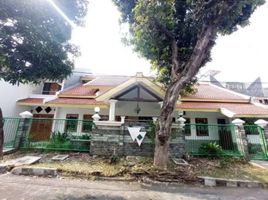 5 Bedroom House for sale in Dukuhpakis, Surabaya, Dukuhpakis