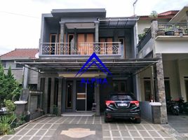 3 Kamar Vila for sale in Husein Sastranegara International Airport, Andir, Sumurbandung