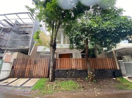 4 Habitación Villa en venta en Kenjeran, East Jawa, Kenjeran