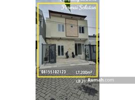 4 Bedroom House for sale in Dukuhpakis, Surabaya, Dukuhpakis