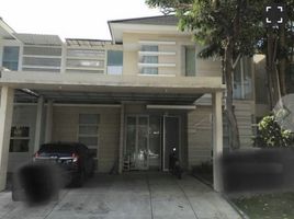 5 Schlafzimmer Villa zu verkaufen in Sukolilo, East Jawa, Sukolilo