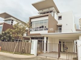 4 Phòng ngủ Nhà mặt tiền for rent at Riviera Cove, Phước Long B