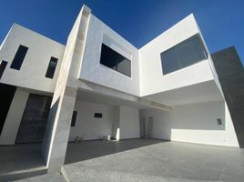 4 chambre Villa for sale in Nuevo Leon, Santiago, Nuevo Leon