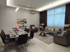 4 chambre Maison de ville for sale in Gilmore LRT-2, Quezon City, Quezon City