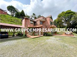 4 Habitación Villa en alquiler en Colombia, Envigado, Antioquia, Colombia