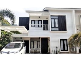 4 Bedroom House for sale in Duren Sawit, Jakarta Timur, Duren Sawit