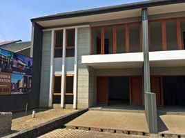 4 Bedroom House for sale in 23 Paskal Shopping Center, Andir, Sumurbandung