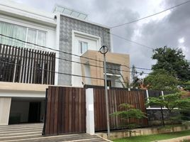 8 Bedroom Villa for sale in Antique Market, Menteng, Mampang Prapatan