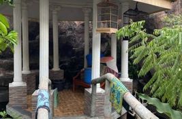 7 bedroom House for sale in East Jawa, Indonesia