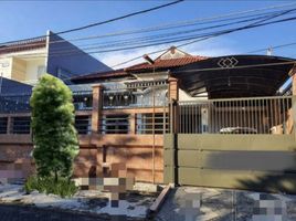 4 Bedroom House for sale in Dukuhpakis, Surabaya, Dukuhpakis