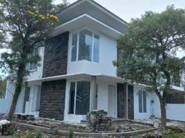 4 Habitación Villa en venta en Lakarsantri, East Jawa, Lakarsantri