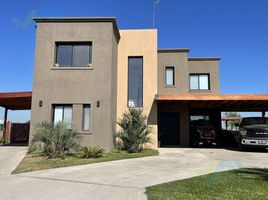 Villa 3 chambre à vendre à Pilar, Buenos Aires, Pilar