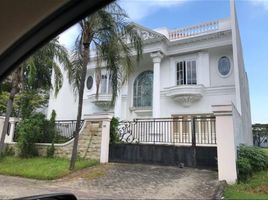 5 Bedroom House for sale in Dukuhpakis, Surabaya, Dukuhpakis