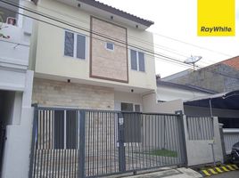 4 Bedroom House for sale in Dukuhpakis, Surabaya, Dukuhpakis