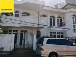 5 Bedroom House for sale in Dukuhpakis, Surabaya, Dukuhpakis