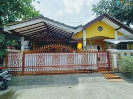 4 Kamar Rumah for sale in Jatiasih, Bekasi, Jatiasih