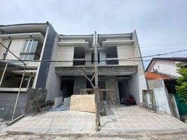 3 Habitación Villa en venta en Rungkut, East Jawa, Rungkut