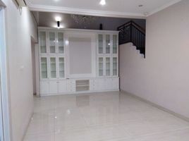 5 Bedroom House for rent in Universitas Katolik Indonesia Atma Jaya, Tanah Abang, Kebayoran Lama