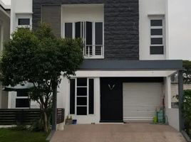 5 Schlafzimmer Villa zu verkaufen in Lakarsantri, East Jawa, Lakarsantri