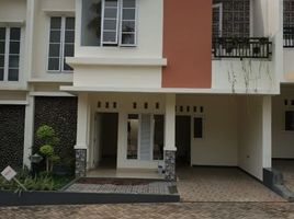 3 Kamar Townhouse for sale in Duren Sawit, Jakarta Timur, Duren Sawit