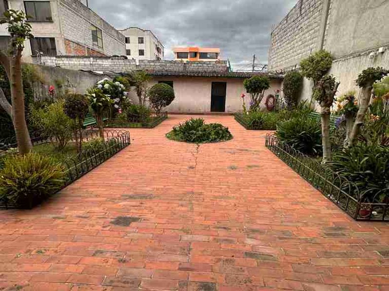 Quito, Quito - Photo 1