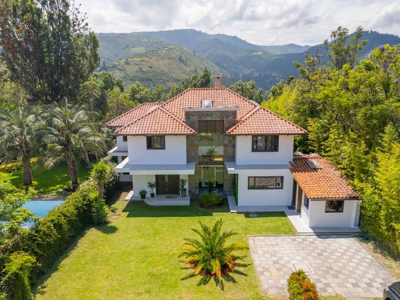 Cumbaya, Quito - Photo 1