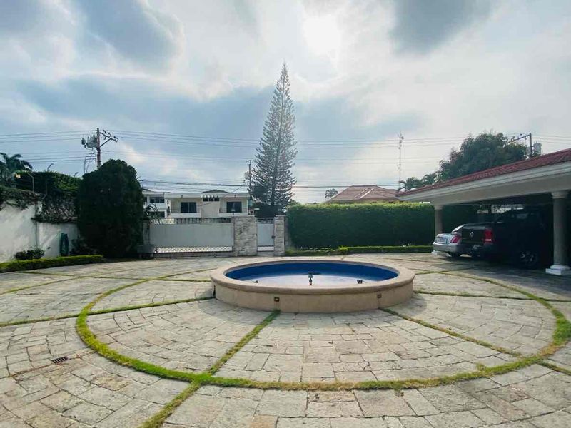 Guayaquil, Guayaquil - Photo 2