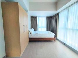 3 Bedroom Apartment for rent at Uptown Parksuites, Makati City