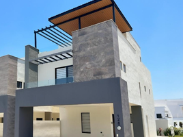 Villa 3 chambre à vendre à Santa Catarina, Nuevo Leon, Santa Catarina