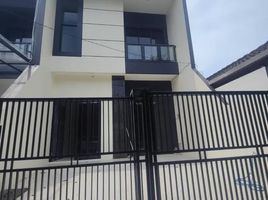 3 Bedroom House for sale in Waru, Sidoarjo, Waru