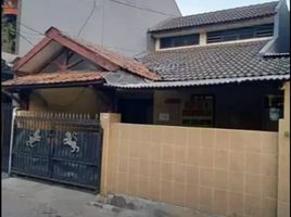 4 Kamar Rumah for sale in Sidoarjo, East Jawa, Waru, Sidoarjo